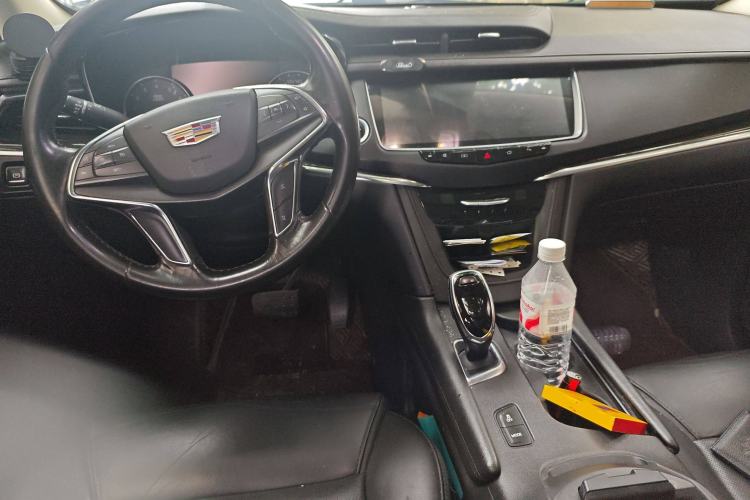 Used Cadillac XT5 2018 25T Luxury Model