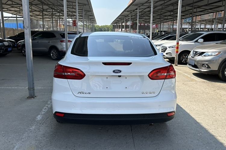 Used Ford Focus 2018 Sedan Classic 1.6L Automatic Comfort Plus Smart Drive Version
