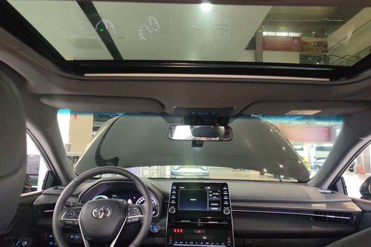 Used Toyota Avalon 2019 Dual-Engine 2.5L Luxury Edition China VI Standard