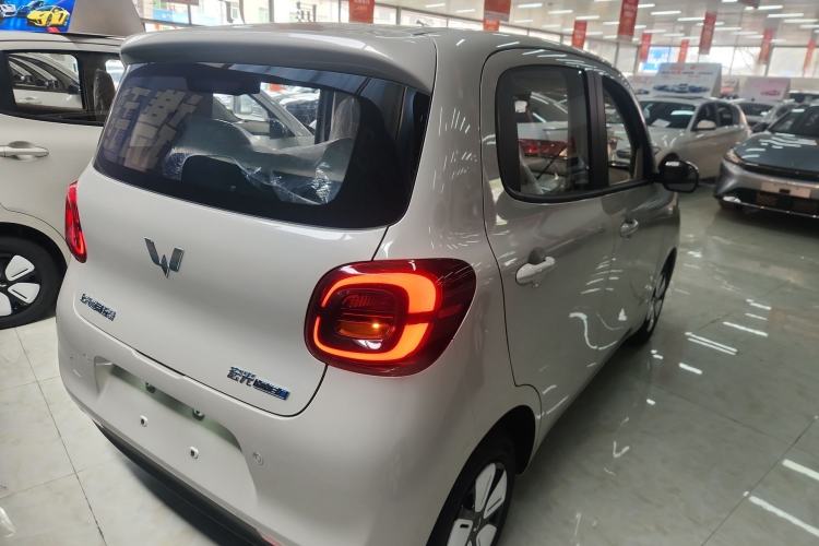 Used Wuling Hongguang MINIEV 2025 Four-Door Version Advanced Edition Rear Right 45 Deg