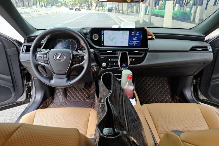 Used Lexus ES 2023 200 Excellence Edition