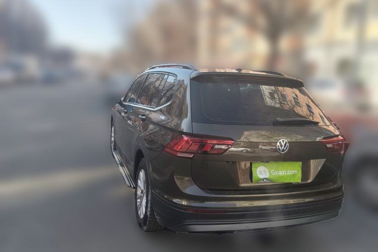 Used Volkswagen Tiguan L 2017 330TSI Automatic Two-Wheel Drive Luxury Edition Rear Left 45 Deg