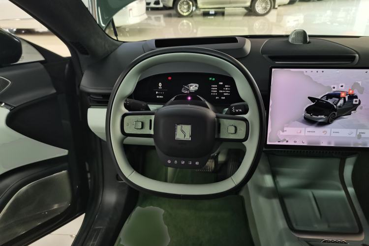 Used Zeekr 007 2025 Long-Range All-Wheel-Drive Intelligent Driving Version 100 kWh Steering Wheel