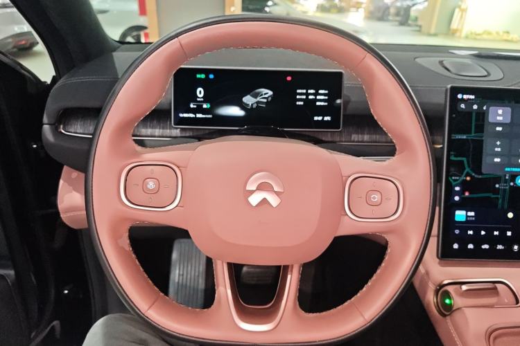 Used Nio EC6 2024 75 kWh Steering Wheel