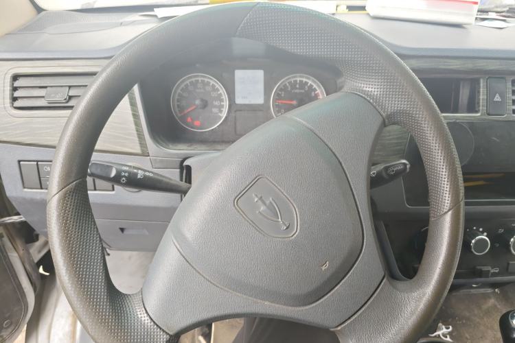 Used Jinbei Hiace X30 2021 1.5L Standard Version Air-Conditioner-Free Van China VI Emission Standard SWC15M Steering Wheel