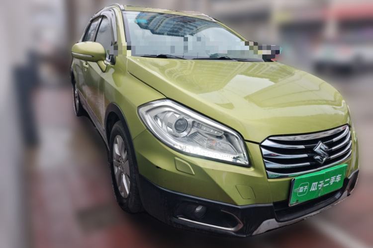 Used Suzuki S-Cross 2014 1.6L CVT Two-Wheel Drive Elite Version Front Right 45 Deg