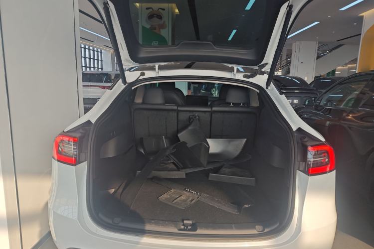 Used Tesla Model Y 2024 Long-Range All-Wheel-Drive Version