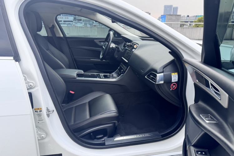 Used Jaguar XEL 2018 2.0T 200 PS Premium Edition
