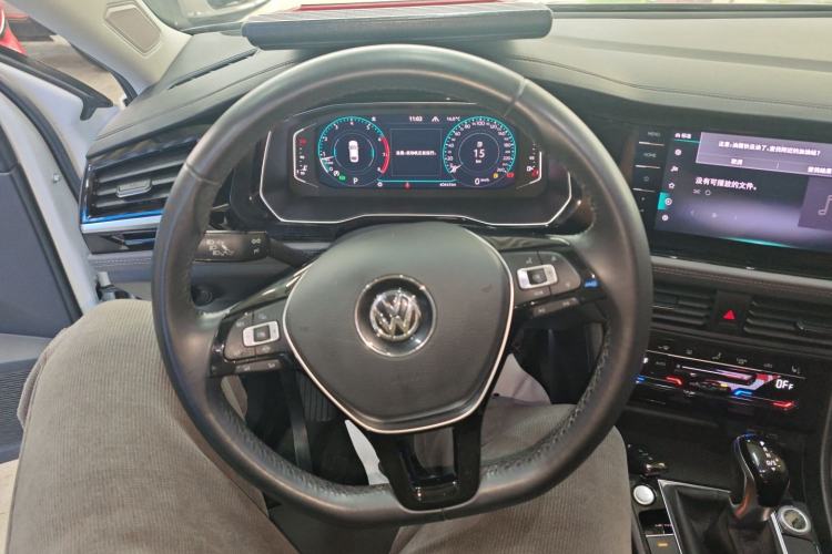 Used Volkswagen Sagitar 2021 280TSI DSG Luxury Smart Connectivity Edition Steering Wheel