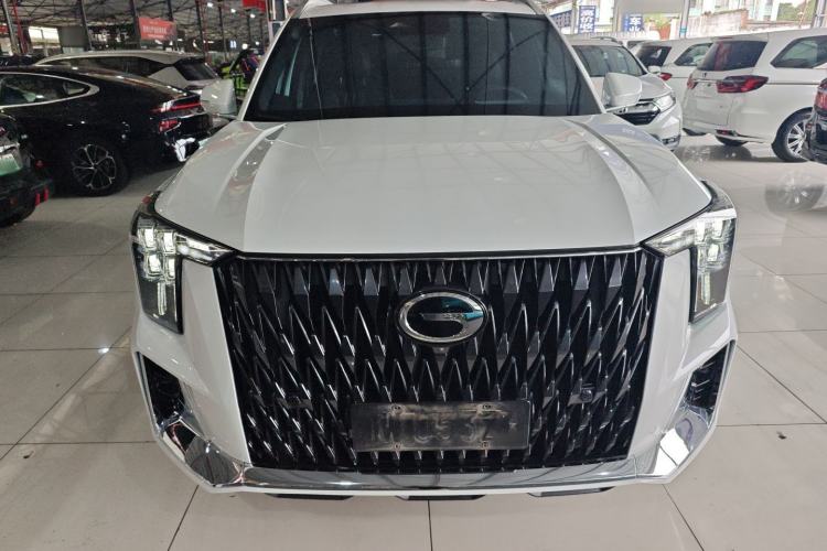 Used GAC Trumpchi GS8 2022 Dual-Engine Series 2.0TM Two-Wheel Drive Prestige Edition (7 Seats) Front
