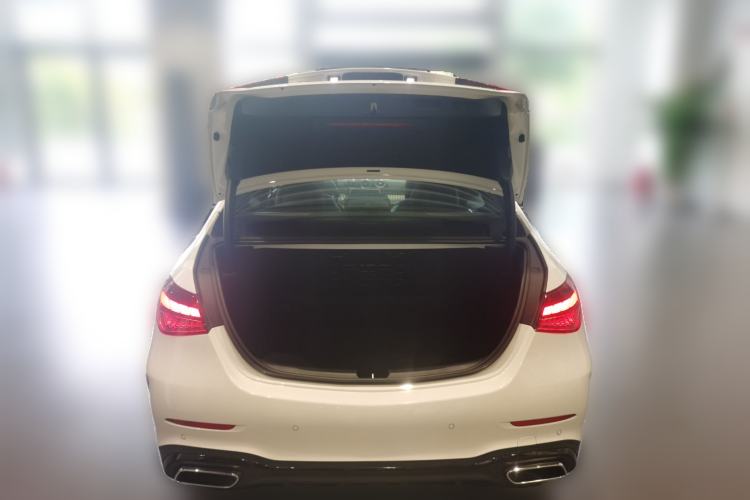 Used Mercedes-Benz C-Class 2024 Facelifted C-Class 260 L Night Edition Sports Version Trunk