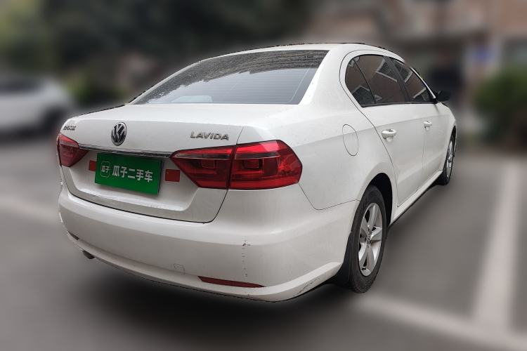 Used Volkswagen Lavida 2013 Revised Classic 1.6L Automatic Fashion Edition