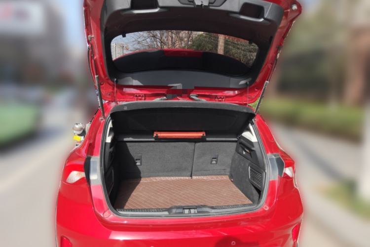 Used Ford Focus 2021 Hatchback EcoBoost 180 Automatic Titanium Edition Trunk