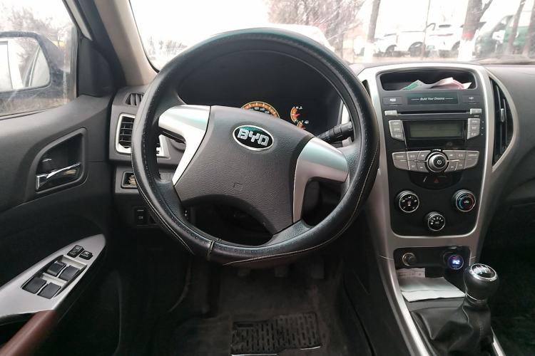 Used BYD F3 2015 Energy-Efficient Model 1.5L Manual Comfort Edition