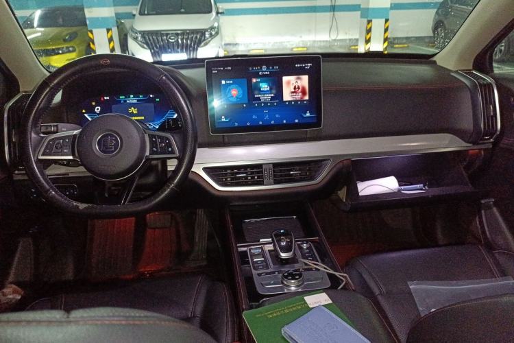 Used BYD Tang New Energy 2018 DM 2.0T All-Wheel Drive Smart Connectivity Enjoyment Model 5 Seats China V Emission Standard