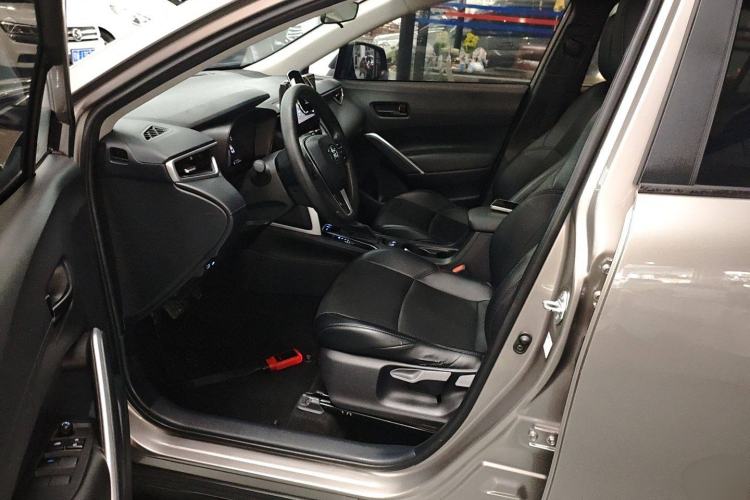 Used Toyota FRONTLANDER 2022 2.0L CVT Leading Edition
