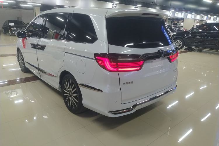 Used Honda Elysion 2022 2.0L eHEV Luxury Edition
