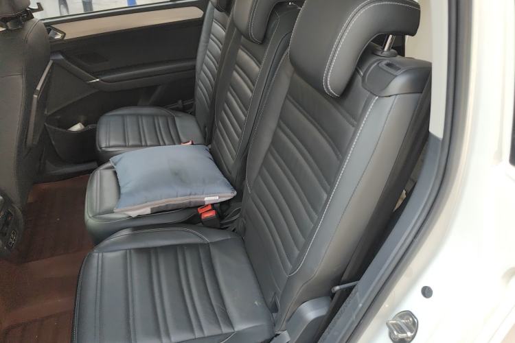 Used Volkswagen Touran 2018 Volkswagen Touran L 280TSI DSG Luxury Edition 7 Seats Left Rear Seat