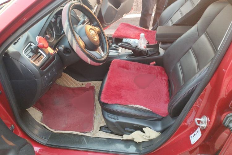 Used Mazda Atenza 2015 2.0L Blue Sky Luxury Edition