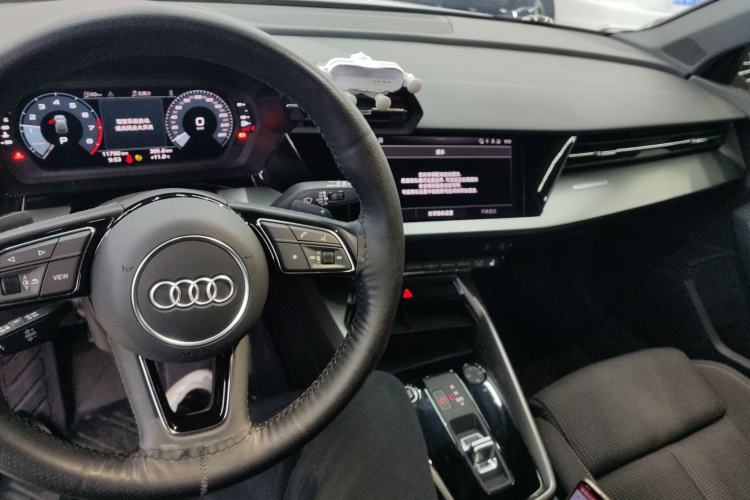 Used Audi A3 2023 Restyled Sportback 35 TFSI Progressive Sport Edition Center Console