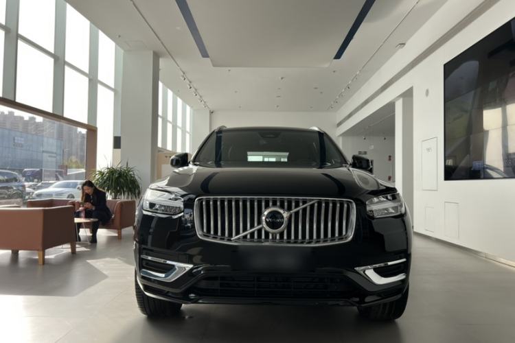 Used Volvo XC90 2025 B6 Zhiyi Luxury 7-Seater
