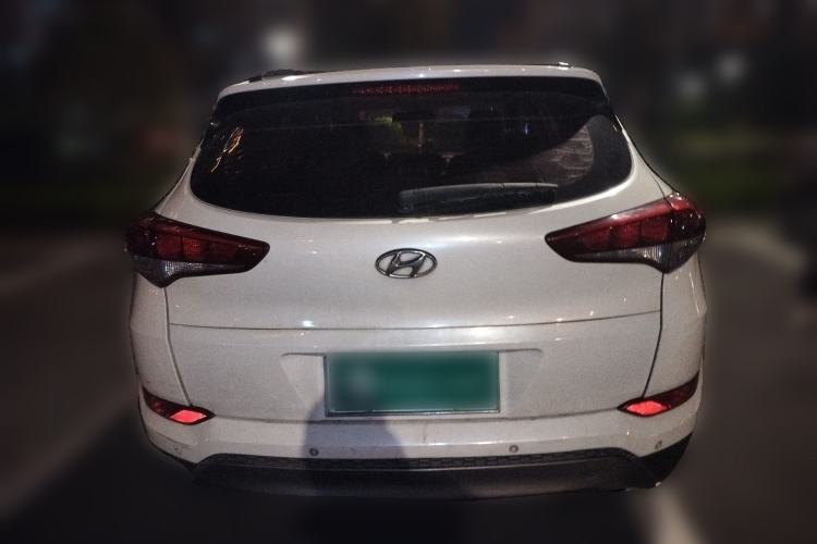 Used Hyundai Tucson 2015 1.6T Dual-Clutch Two-Wheel-Drive Smart Model Rear