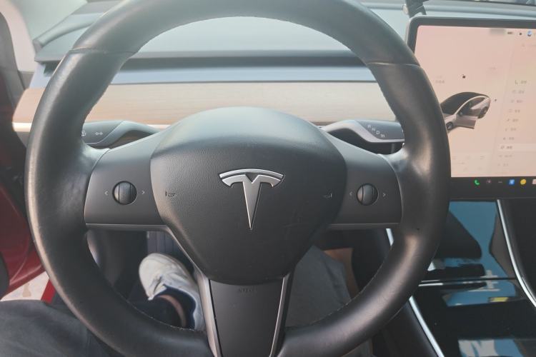 Used Tesla Model 3 2019 Long-Range Rear-Wheel-Drive Version