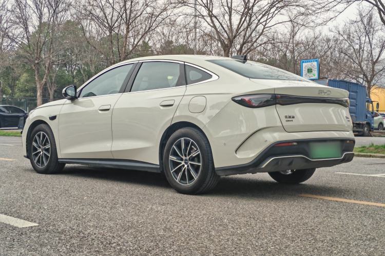 Used BYD Seal 06 New Energy 2025 DM-i Smart Drive 120KM Deluxe Model
