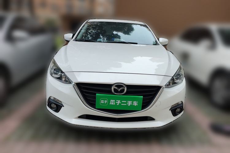 Used Mazda 3 Axela 2016 Sedan 1.5L Automatic Luxury Model