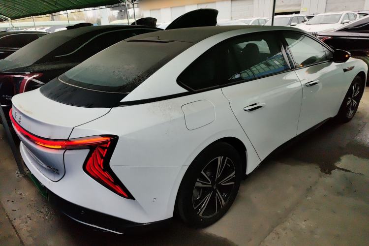 Used Hongqi EH7 2024 690 Pro
