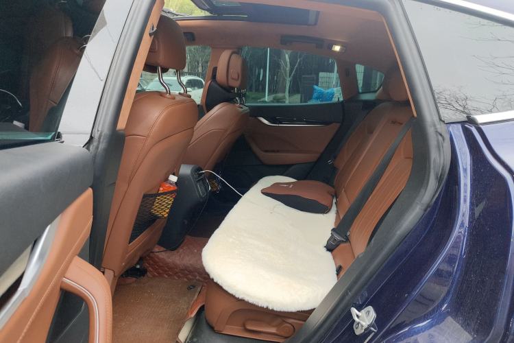 Used Maserati Levante 2021 3.0T Standard Edition Left Rear Seat