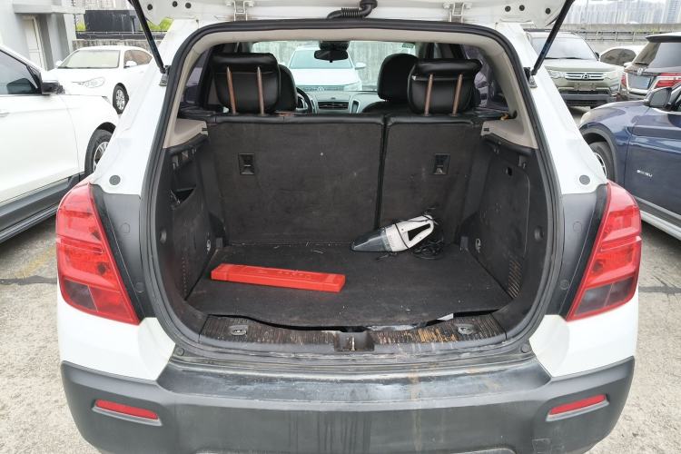 Used Chevrolet Trax 2016 1.4T Manual Two-Wheel Drive Comfort Version with Sunroof Trunk