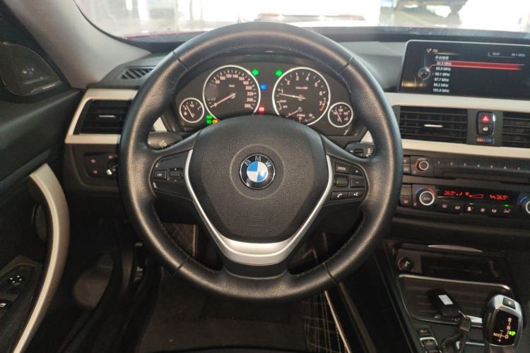 Used BMW 3 Series GT 2014 320i Leading Model

