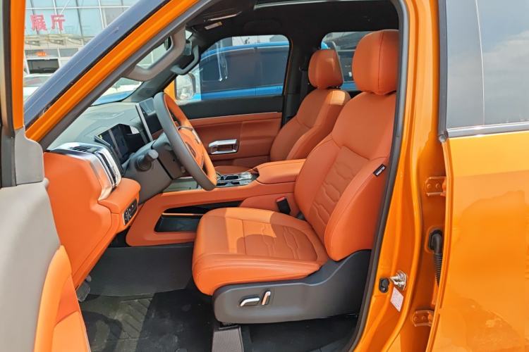 Used Dongfeng Zhengzhou Nissan Z9 2025 GT 2.3T Automatic Diesel 4x4 Smart Edition Left Front Seat