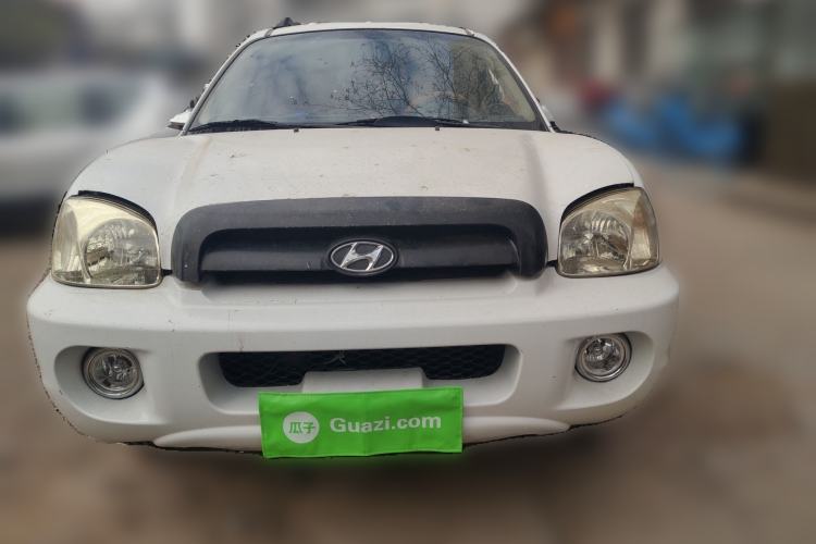 Used Huatai Santa Fe Classic 2012 2.0L Gasoline Manual Two-Wheel Drive with Sunroof Front