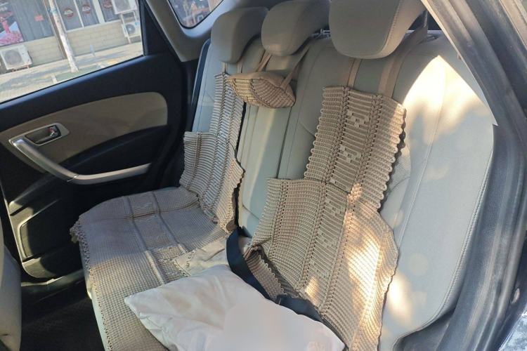 Used Bestune X80 2013 2.0L automatic comfort version
