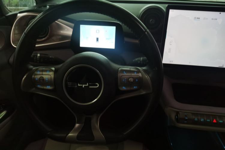 Used BYD Dolphin 2023 420 km Fashion Edition