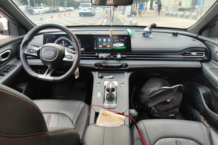 Used GAC Trumpchi EMPOW 2023 Shadow Leopard H High-Energy Hybrid Edition Center Console