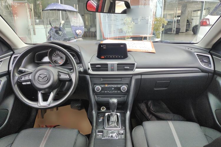 Used Mazda 3 Axela 2017 Sedan 1.5L Automatic Luxury Model Emission Standard China V
