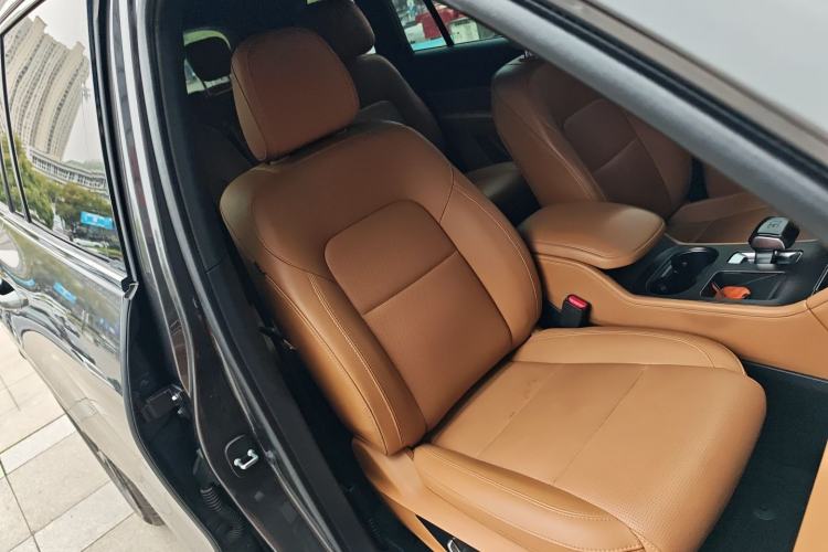 Used Li Auto ONE 2021 Extended-Range 6-Seater Version Right Front Seat