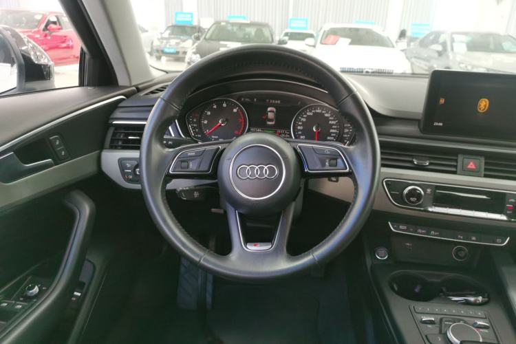 Used Audi A4L 2018 30th Anniversary Edition 40 TFSI Trendy Model
