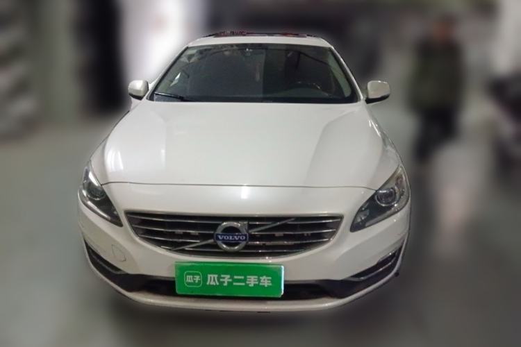 Used Volvo S60 2016 S60L T4 Zhiyuan Edition
