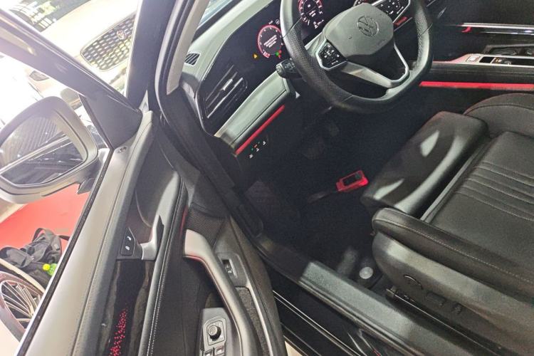 Used Volkswagen Magotan 2024 380TSI DSG Prestige Edition