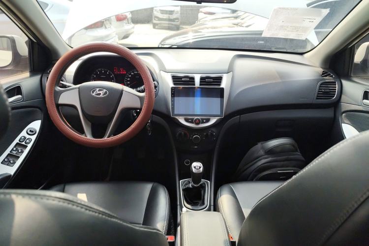 Used Hyundai Verna Ray 2014 1.4L Manual GLX