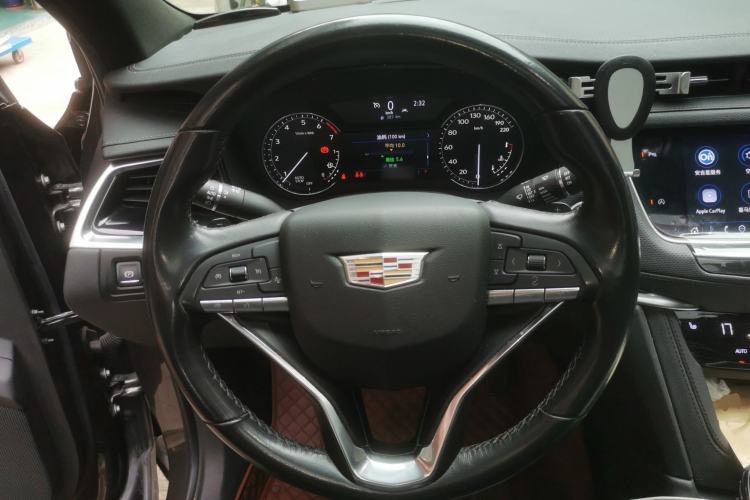 Used Cadillac XT6 2022 2.0T Six-Seater Four-Wheel-Drive Luxury Version
