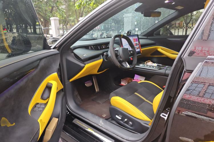 Used Xiaomi Auto SU7 Ultra 2025 Ultra Model Driver Seat
