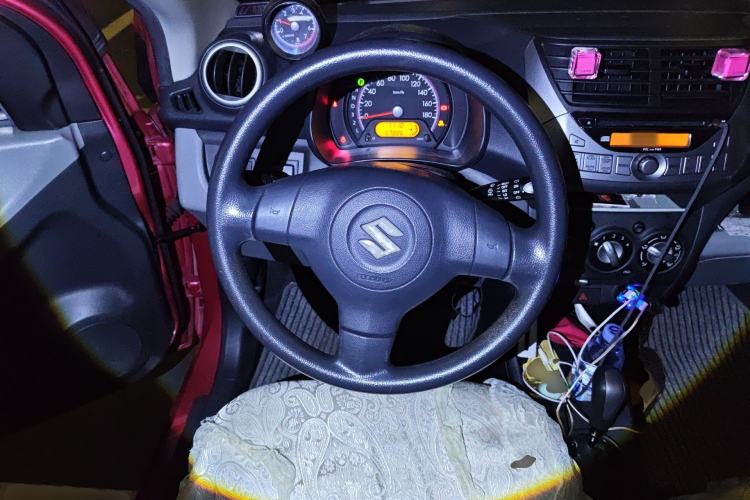 Used Suzuki Alto 2013 1.0L Automatic Luxury Model Steering Wheel