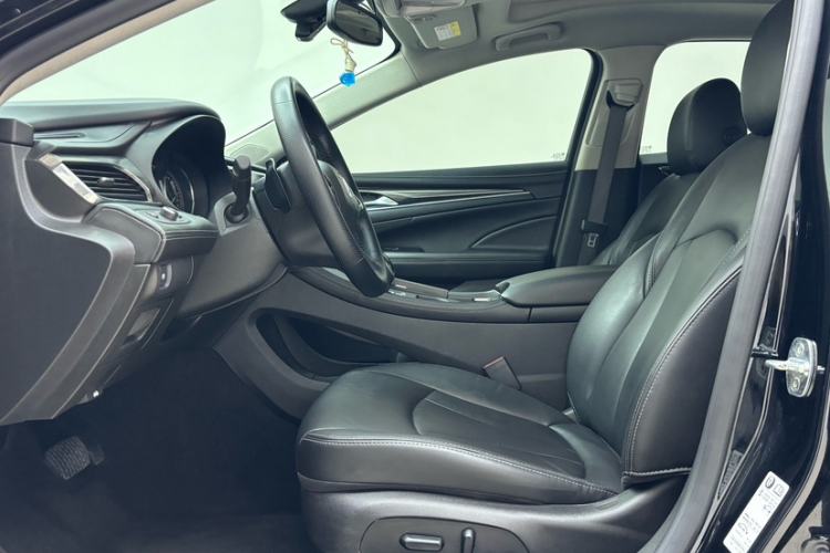 Used Buick LaCrosse 2022 552T Luxury Version Interior 2