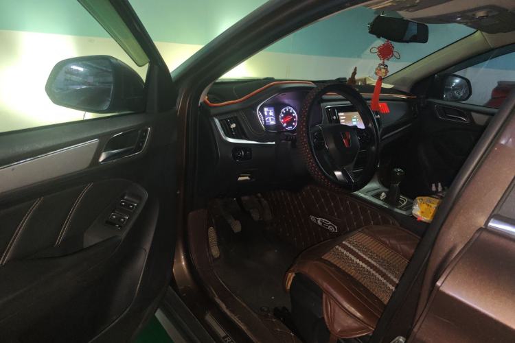 Used Roewe RX5 2016 20T Two-Wheel Drive Manual Flagship Edition Driver Seat