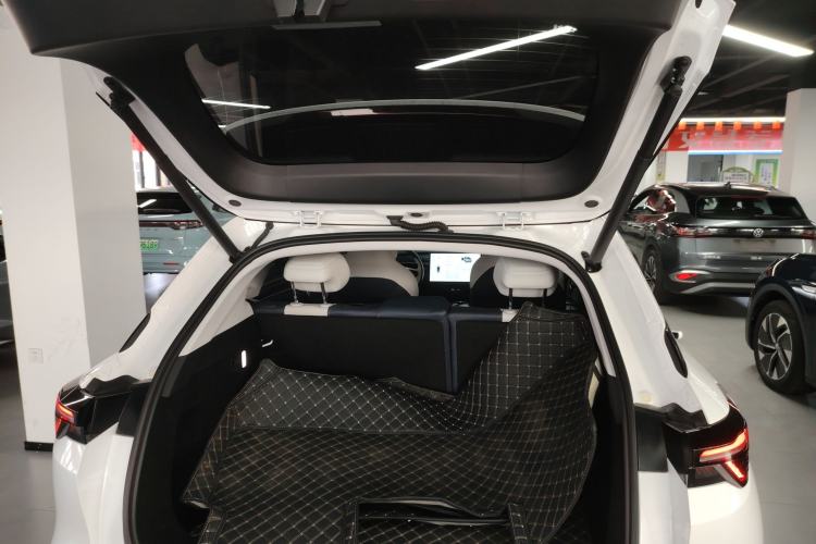 Used ARCFOX Alpha T5 2025 520 PRO Trunk